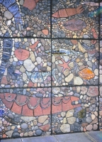 Shows the textured and often glazed ceramic together with the wonderful variety of stone and fossils which had been collected, nearly all from the beaches at Skinningrove. - click to enlarge Shows the textured and often glazed ceramic together with the wonderful variety of stone and fossils which had been collected, nearly all from the beaches at Skinningrove.