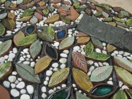 Showing leaf detail on the finished mural - click to enlarge Showing leaf detail on the finished mural