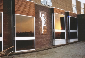 Mercury mural catching the late evening sun